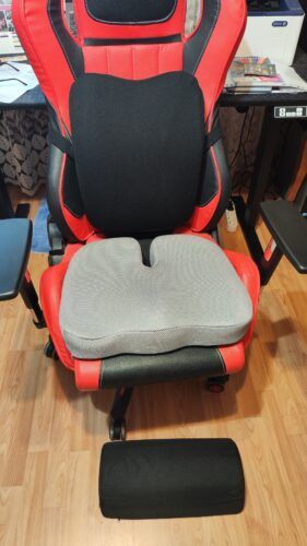 Perna ortopedică șezut GEOMATAN®, spumă cu memorie Premium, până la 100 kg, pentru scaun birou sau mașină, confort Coccis, Husă respirabilă și anti-alunecare, Sciatică, Dureri, Hemoroizi, 45x35x7 cm, Mesh photo review